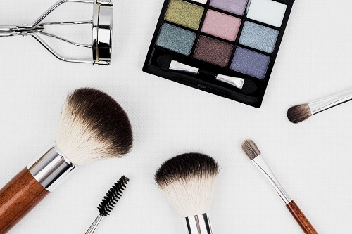 Makeup Kit for Drag Queens
